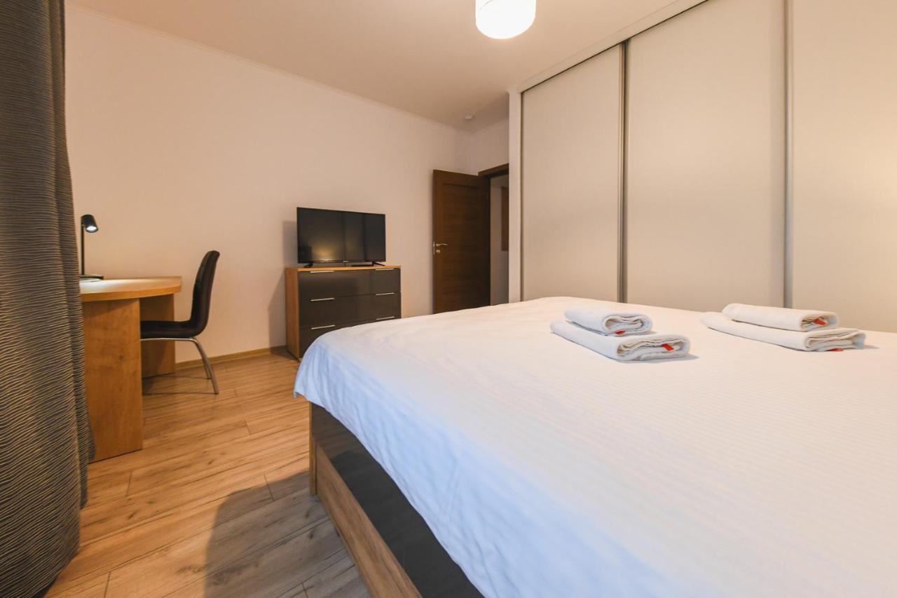 Spacious And Quiet 2 Bedroom Apartment Kolozsvár Kültér fotó