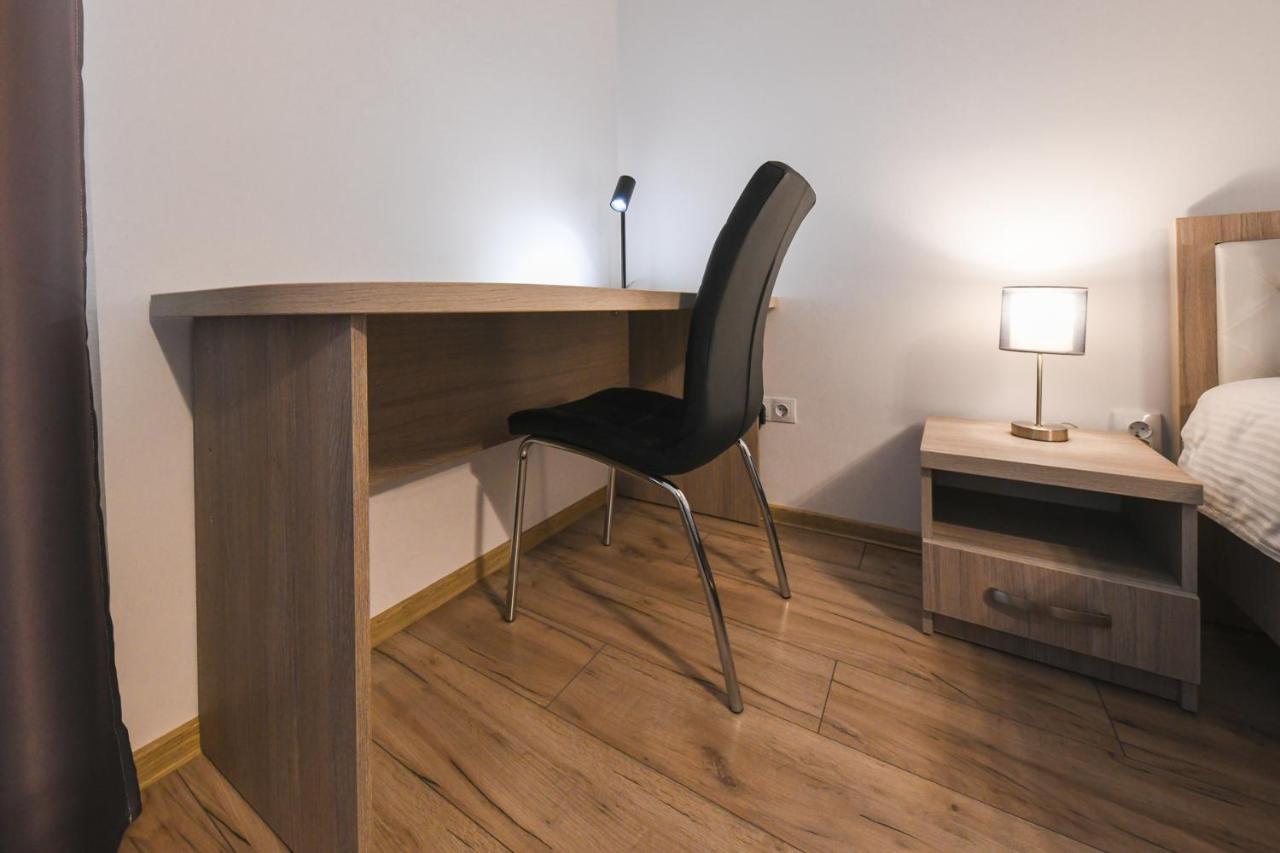 Spacious And Quiet 2 Bedroom Apartment Kolozsvár Kültér fotó