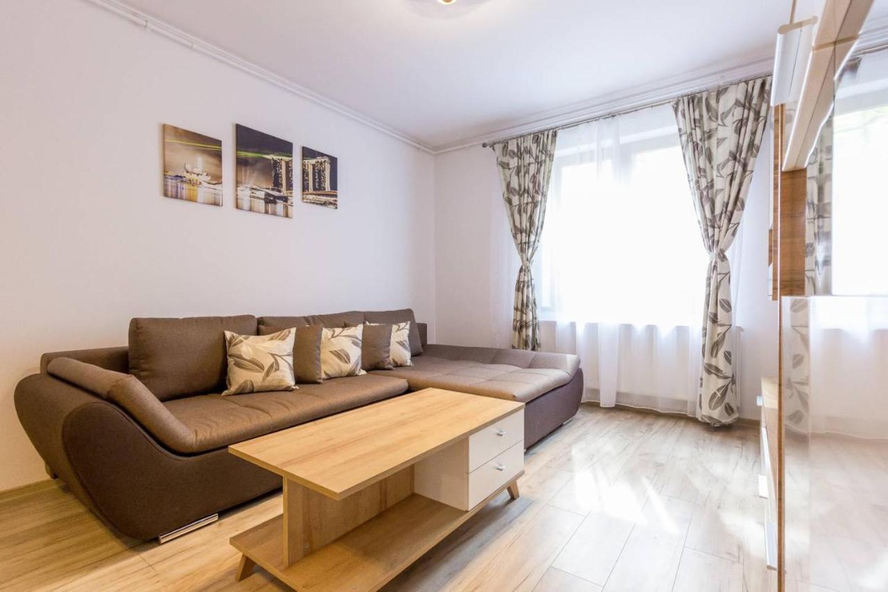 Spacious And Quiet 2 Bedroom Apartment Kolozsvár Kültér fotó